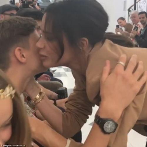 文安小七吃瓜视频最新