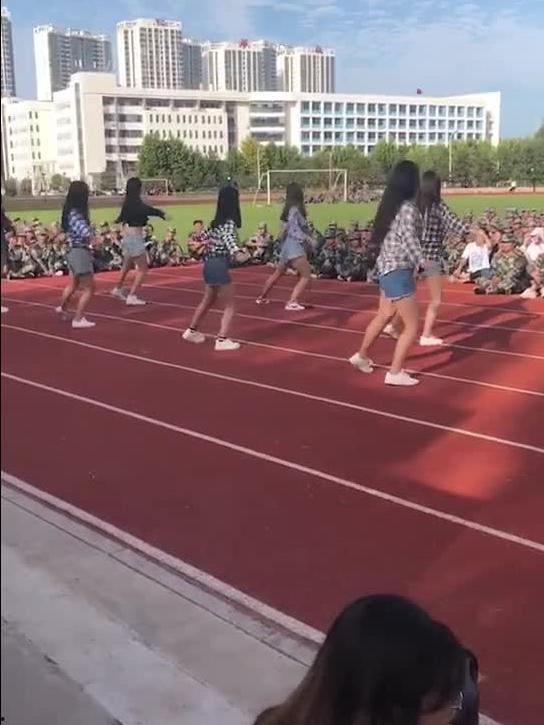 跳舞小姐姐视频吃瓜,小姐姐热舞视频引网友热议